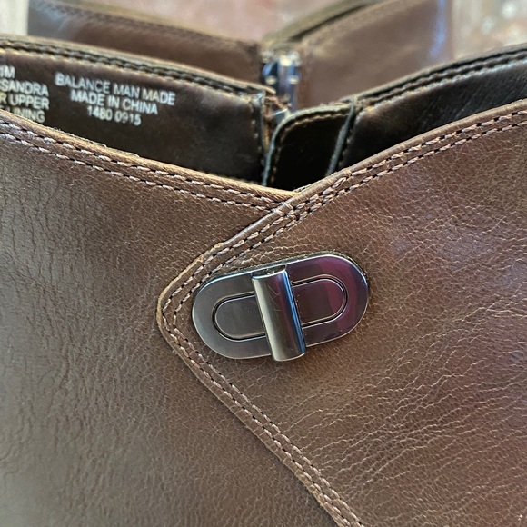 Easy Spirit Kassandra Dark Gray Leather Ankle Boots, Size 11M - Picture 10 of 16